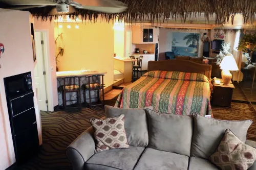 Bed Ford Inn Hotels in Luna Pier