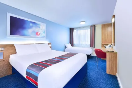 Travelodge Dumfries Отели рядом с достопримечательностью «Дамфрис Кампус - Юниверсити оф Запад оф Шотландия»