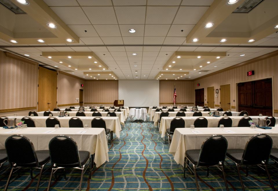 엠버시 스위트 이미지