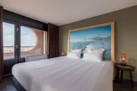 Leonardo Hotel IJmuiden Seaport Beach Отели в г. Velsen-Zuid