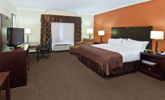 Holiday Inn & Suites Lake Charles South