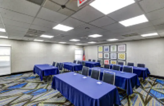 Holiday Inn Express HILLSBOROUGH (DURHAM AREA) by IHG