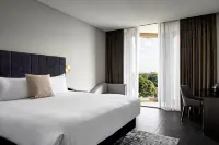 Crowne Plaza SYDNEY BURWOOD by IHG Hotel di Five Dock