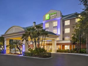 Holiday Inn Express & Suites Sarasota East, an IHG Hotel