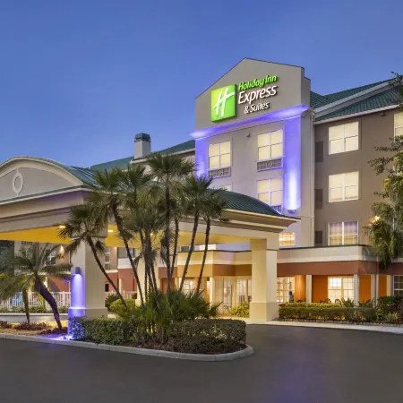 Holiday Inn Express & Suites SARASOTA EAST - I-75 by IHG