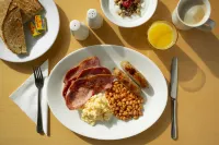Holiday Inn Express SOUTHAMPTON M27, JCT.7 by IHG - sarapan