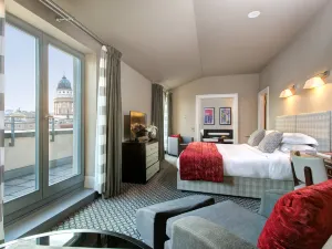 호텔 드 로마 베를린