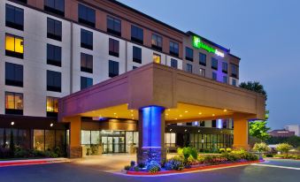 Holiday Inn Express Atlanta Galleria-Ballpark Area