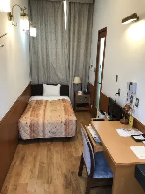 비즈니스 호텔 크레센트 나카노 구 호텔