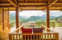 Le Champ Tu le Resort Hotels in Tu Le