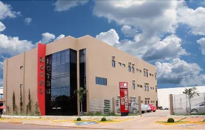 Hotel Porto Madeira Hotels near Balneario Rio das Garcas