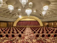 Rixos Premium Magawish Suites and Villas