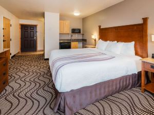 Best Western Plus Riverfront Hotel and Suites