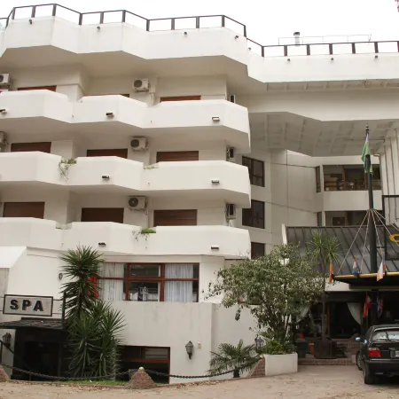 Hotel Arenas