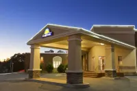 Days Inn by Wyndham Bridgewater Conference Center Hoteles en Condado de Lunenburg