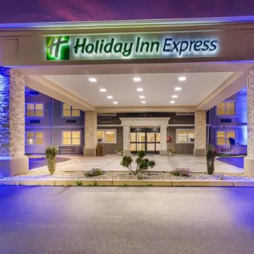 Holiday Inn Express PLYMOUTH by IHG Отели рядом с достопримечательностью «Plymouth Mayflower»