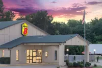 Super 8 by Wyndham Clarksville AR Hotels in Clarksville