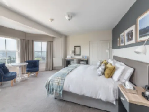 ランズダウン グローブ バースのホテル