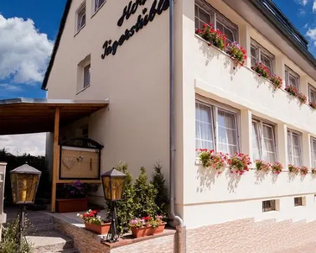 Gästehaus Neckarsulm ネッカーズルムのホテル