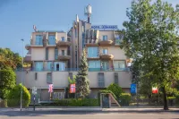 Hotel Leonardo Hotels near Brescia Railway Station