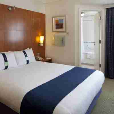 Holiday Inn Basingstoke Rooms