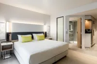 Courtyard Paris Creteil Hotels in Creteil