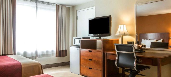 Econo Lodge Lakes Region Hotels in Carroll County
