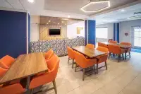 Holiday Inn Express & Suites ATLANTA-JOHNS CREEK by IHG - breakfast