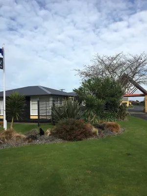 Mount View Motel Hawera Hotels near Hawera Water Tower