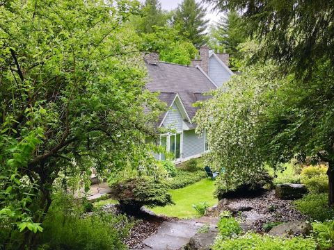 Stone Hill Inn