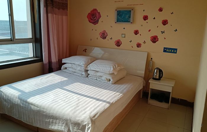 Shenzhou Holiday Hotel
