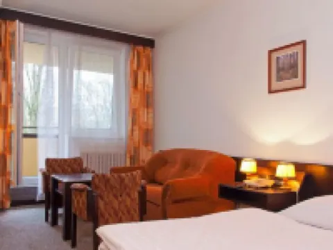 莫庫爾酒店 - 捷克賈布朗尼城 尼斯河畔亞布洛內茨酒店