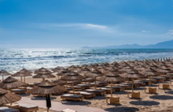 Cumeja Beach Club & Hotel