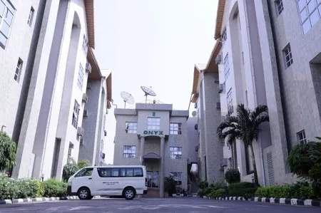 Onyx Hotel & Apartments