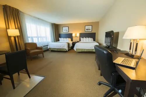 Quality Inn & Suites PE Trudeau Airport Отели в г. Дорваль