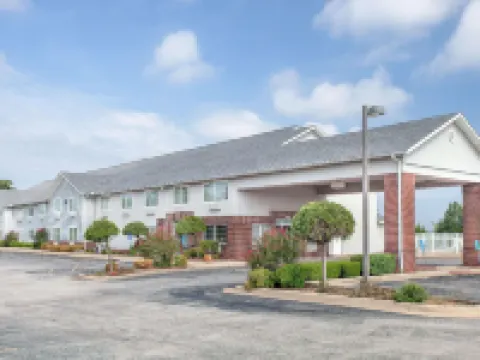 Days Inn by Wyndham Mountain Home Hotels in Baxter County