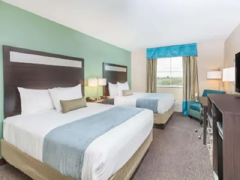 Baymont by Wyndham Midland Center Hotels in Midland