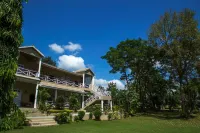 Tiger's Den Resort Bandhavgarh Các khách sạn ở Sarmaniya