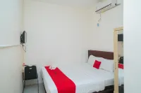RedDoorz near Flyover Arjosari Malang Hotel di Singosari
