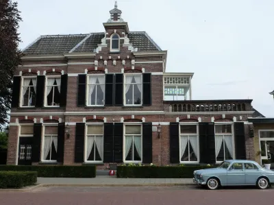 Hotel Het Oude Postkantoor Hotels near Spaensweerd