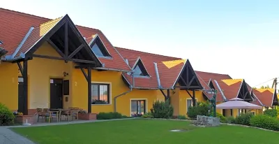 Huber Panzió Hotels in Sopron