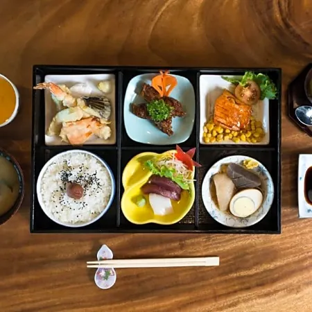 Microtel by Wyndham South Forbes Near Nuvali