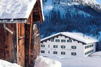 Hinterwies - Ski In / Lodge / Dine