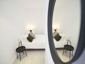 Altido Modern 3-Br Apartment in Western Lisbon