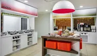 Hampton by Hilton Bristol City Centre - breakfast