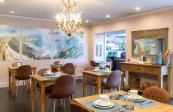 Hôtel Traiteur les Ormes, the Originals Relais