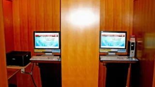 0225012000a6o85p01F32 R 320 180 R5 D