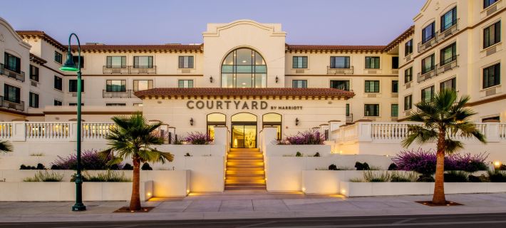 Courtyard Santa Cruz Hotels in Santa Cruz