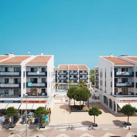 Pins Platja Apartments