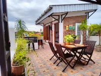 Hibiscus Pavilion and Guest House